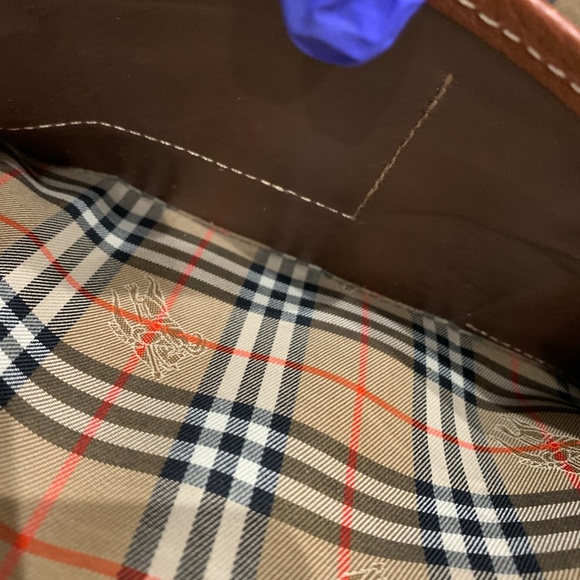 Burberrys Brown Leather Boston Sku#85586 (Gently used, rubbing, lost shape) - Picture 12 of 15